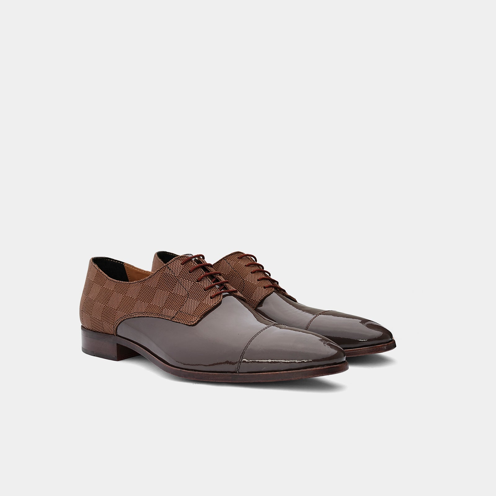 Siena Signature Derby