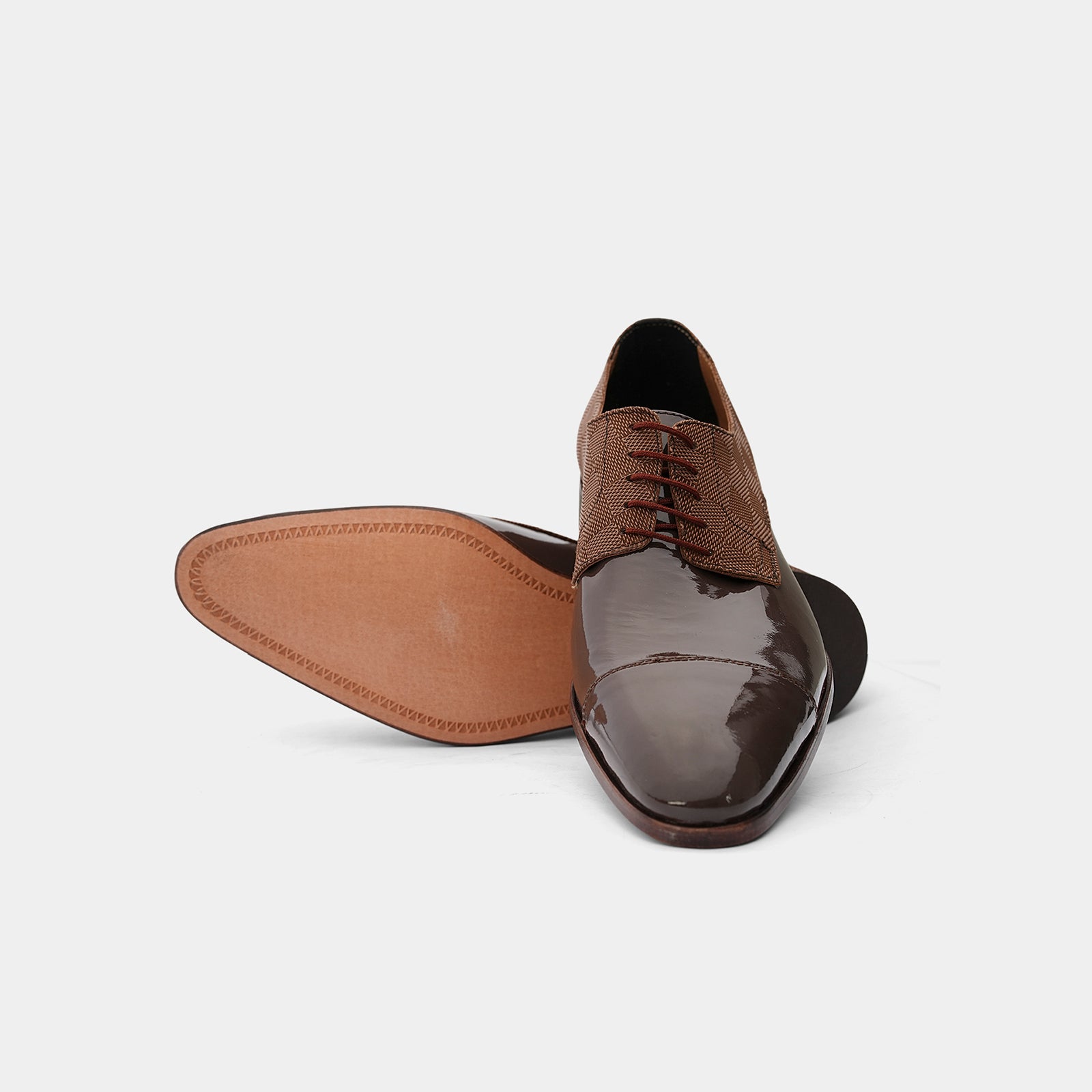 Siena Signature Derby