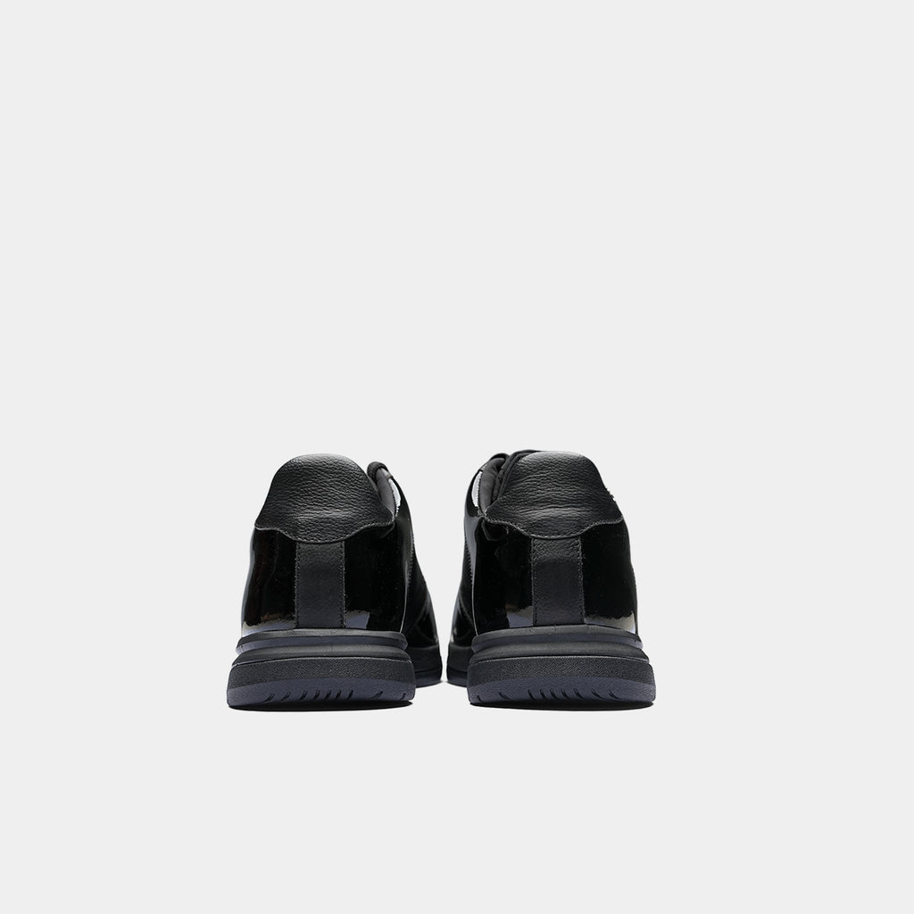 Hybrid Sneaker